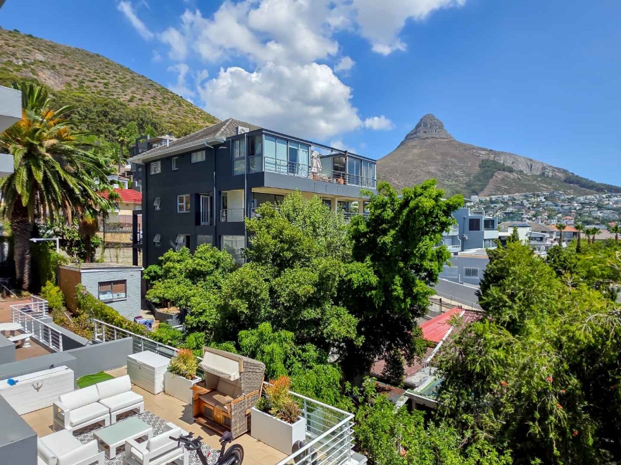 3 Bedroom Property for Sale in Sea Point Western Cape